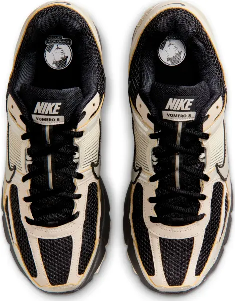 Кросівки Nike ZOOM VOMERO 5 бежево-чорні FJ4151-008