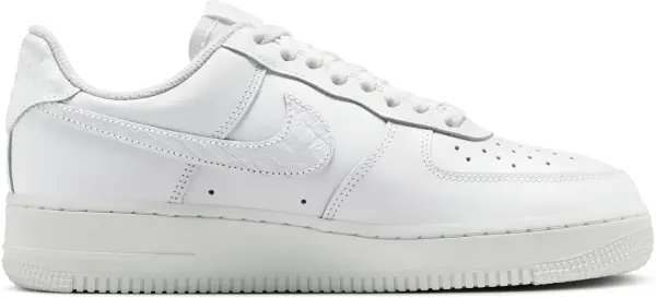 Кросівки жіночі Nike AIR FORCE 1 '07 SE білі IO4837-100