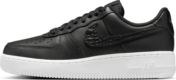 Кросівки жіночі Nike AIR FORCE 1 '07 SE чорні IO4837-001