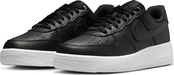 Кросівки жіночі Nike AIR FORCE 1 '07 SE чорні IO4837-001