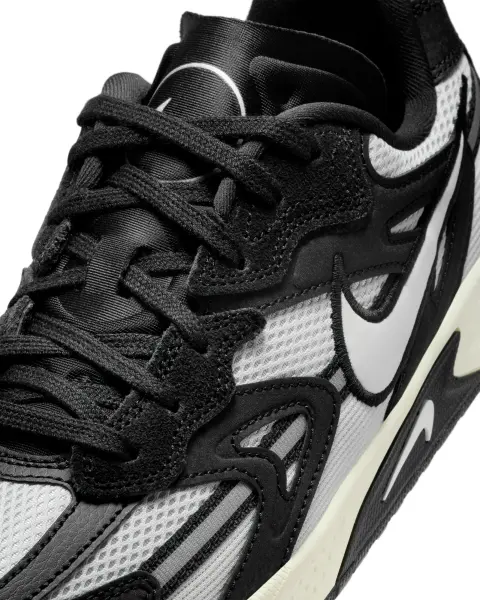 Кроссовки женские Nike JAM черно-белые FN0314-004