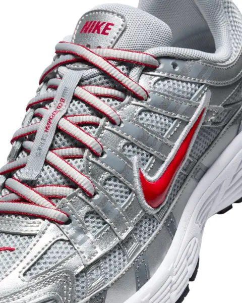 Кроссовки подростковые Nike P-6000 (GS) серебряно-красные HV5064-002