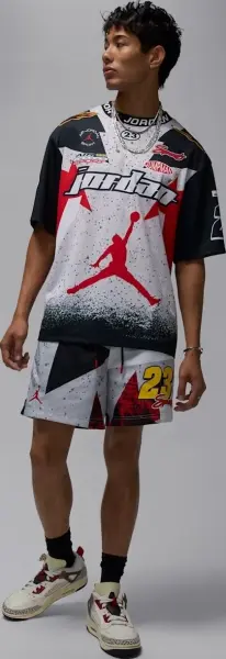 Шорты Nike JORDAN ESSENTIALS 5" POOLSIDE серо-черно-красно-желтые IB8818-011