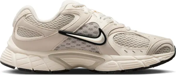 Кроссовки женские Nike V5 RNR бежевые II6294-100