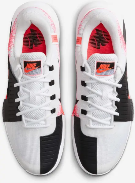 Кросівки тенісні Nike ZOOM GP CHALLENGE 1 HARD біло-чорно-коралові FB3147-102