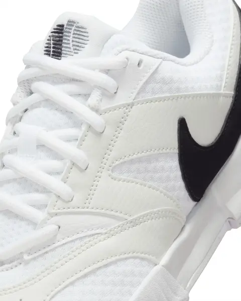 Кроссовки теннисные женские Nike COURT LITE 4 бело-молочно-черные FD6575-100