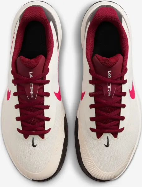 Кросівки тенісні жіночі Nike VAPOR LITE 3 HARD бежево-рожево-бордові FZ2156-104