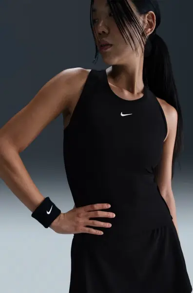 Майка для тенісу жіноча Nike VICTORY DRI-FIT чорна FD5584-010