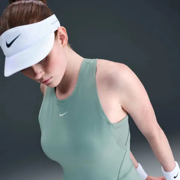 Сукня для тенісу жіноча Nike VICTORY м'ятна FQ1780-017