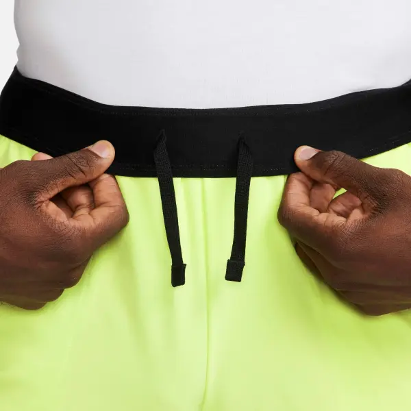 Шорти для тенісу Nike COURT ADVANTAGE DRI-FIT 7IN жовті FD5336-736