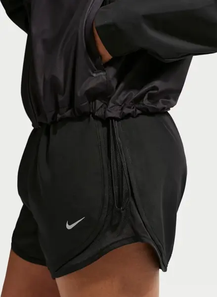 Вітровка для бігу жіноча Nike AEROSWIFT AEROGAMI STORM-FIT чорна FZ3396-010