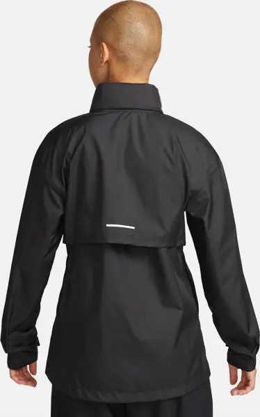Ветровка для бега женская Nike FAST REPEL черная FB7451-010