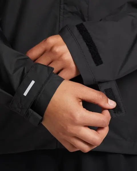 Ветровка для бега женская Nike FAST REPEL черная FB7451-010