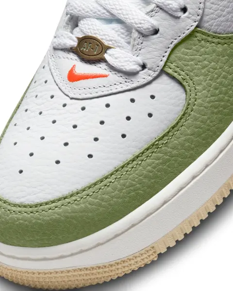 Кросівки Nike AIR FORCE 1 MID QS JEWEL біло-зелено-помаранчеві DQ3505-100