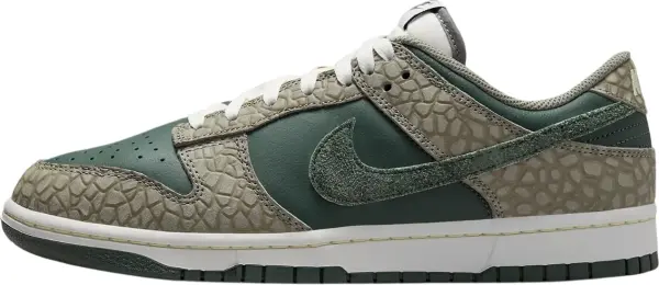 Кроссовки Nike DUNK LOW PREMIUM оливково-темно-зеленые HF4878-053
