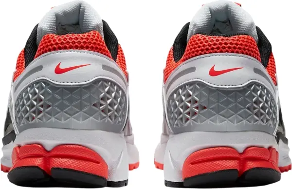 Кросівки Nike ZOOM VOMERO 5 SE червоно-сріблясто-чорні CZ8667-600