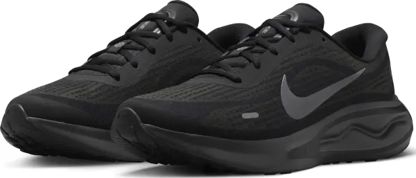 Кроссовки беговые Nike JOURNEY RUN черные FN0228-009
