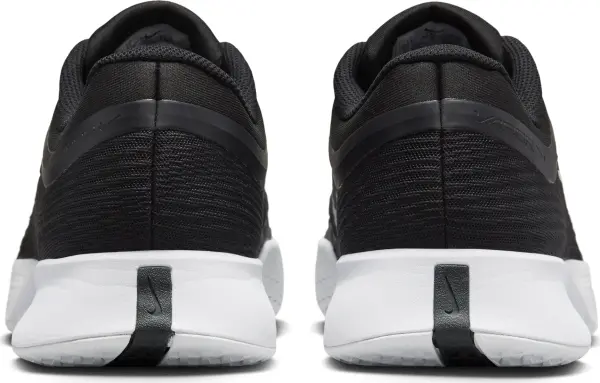 Кросівки тенісні Nike ZOOM VAPOR PRO 3 HARD чорно-білі FZ2161-002