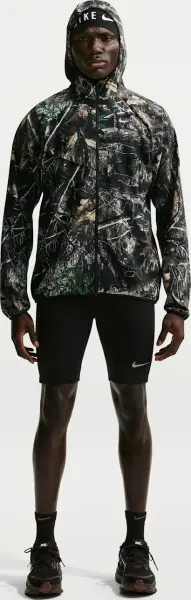 Вітровка для бігу Nike STRIDE DRI-FIT REALTREE чорно-коричнево-зелений камуфляж IO7767-060