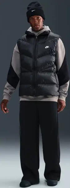 Жилетка Nike WINDRUNNER STATEMENT черная HV1480-010