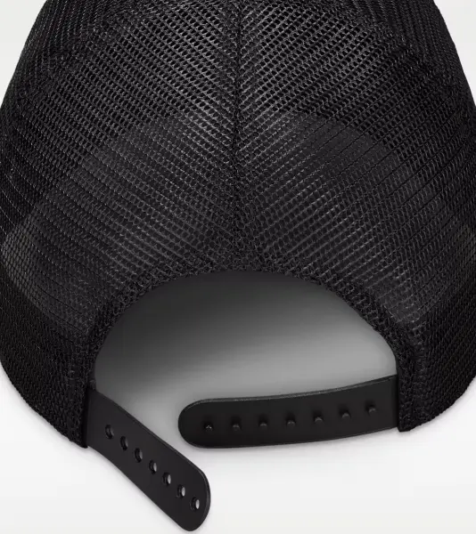 Кепка Nike RISE DRI-FIT TRUCKER черная HJ7018-010