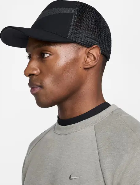 Кепка Nike RISE DRI-FIT TRUCKER черная HJ7018-010