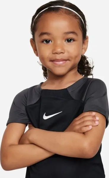Комплект футбольної форми дитячий Nike DRI-FIT ACADEMY PRO чорно-сірий DH9484-013