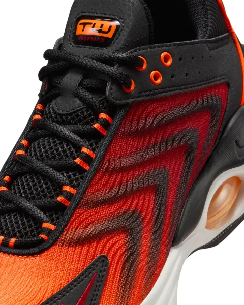 Кроссовки Nike AIR MAX TW SE оранжево-черные FJ2590-001