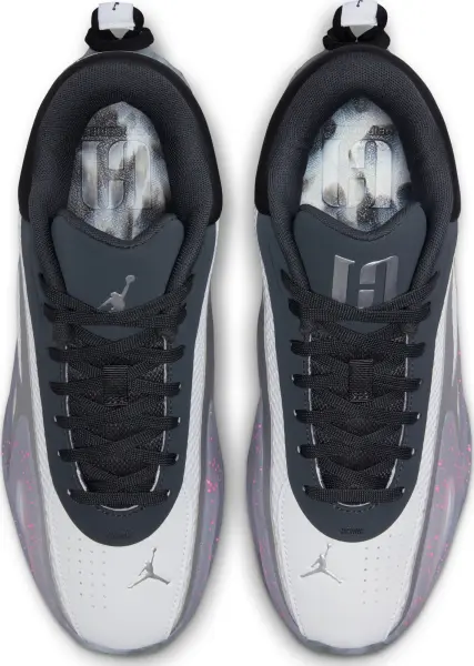 Кросівки баскетбольні жіночі Nike JORDAN HEIR SERIES 2 світло-сіро-чорно-рожеві HV4417-100