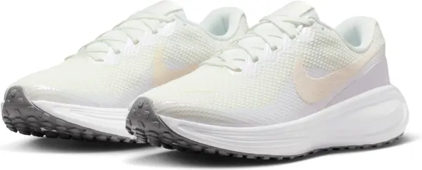 Кроссовки беговые женские Nike REVOLUTION 8 молочно-белые HJ8485-105