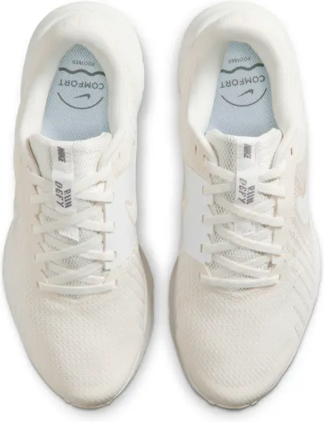 Кроссовки беговые женские Nike RUN DEFY кремовые HM9593-107
