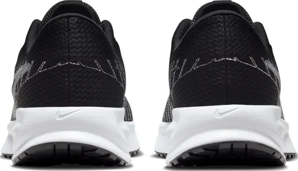Кросівки бігові жіночі Nike RUN DEFY чорно-білі HM9593-002