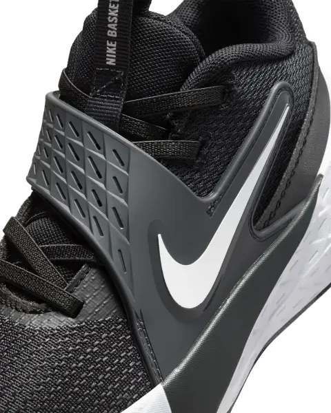 Кросівки дитячі Nike TEAM HUSTLE D 12 (PS) чорно-білі HF6280-002