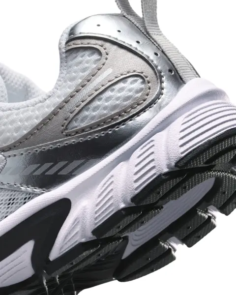 Кроссовки детские Nike V5 RNR (PS) серебряно-серые HQ6412-100