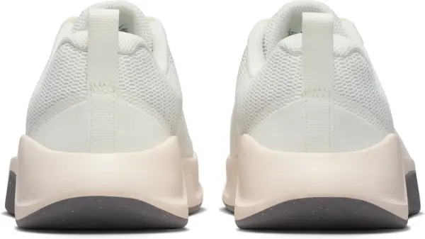 Кросівки для тренувань жіночі Nike MC TRAINER 3 кремово-сірі FQ1830-120