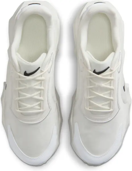 Кросівки жіночі Nike AURA EDGE молочно-білі HQ7025-101