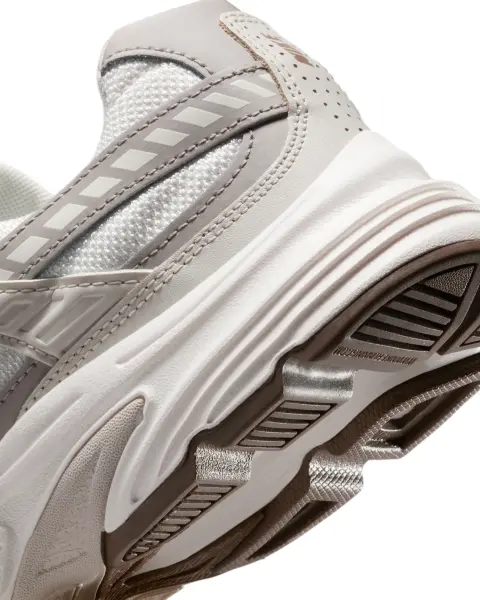 Кроссовки женские Nike INITIATOR бежево-коричневые IB4339-001