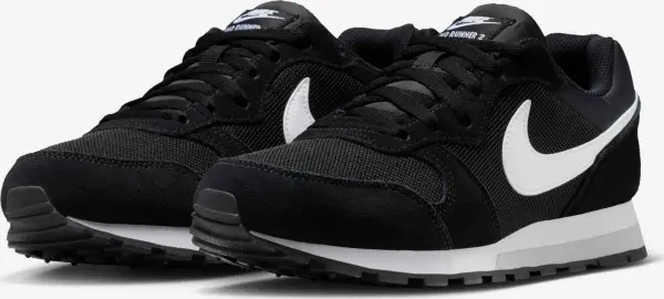 Кросівки жіночі Nike MD RUNNER 2 чорно-білі 749869-018