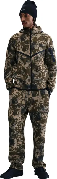 Спортивный костюм Nike TECH FLEECE CAMO хаки камуфляж HV0955-276__II1324-276