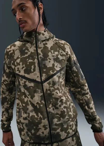 Спортивный костюм Nike TECH FLEECE CAMO хаки камуфляж HV0955-276__II1324-276
