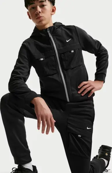 Спортивный костюм подростковый Nike SPORTSWEAR CITY UTILITY черный IO0763-010__IO0764-010