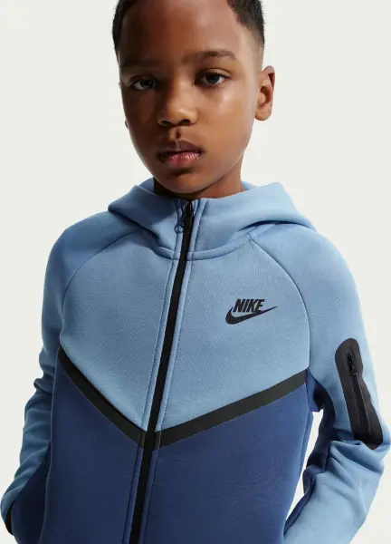 Спортивный костюм подростковый Nike SPORTSWEAR TECH FLEECE темно-сине-голубой HV5867-486__HV5869-461