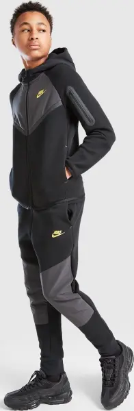 Спортивний костюм підлітковий Nike SPORTSWEAR TECH FLEECE чорно-темно-сіро-жовтий IO1285-010__IO1286-010