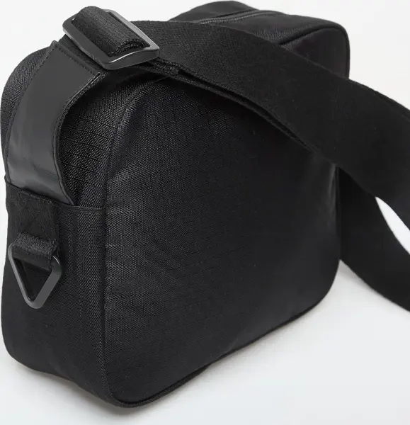 Сумка через плечо Nike JORDAN BLACKTOP MESSENGER черная MA9191-023