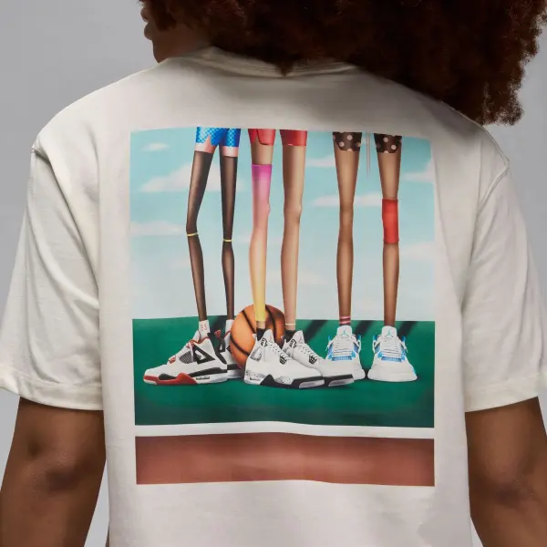 Футболка жіноча Nike AIR JORDAN ARTIST SERIES BY DARIEN BIRKS кремова HF5478-133