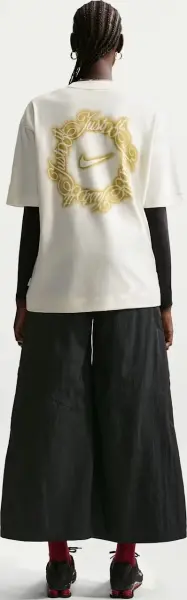 Футболка жіноча Nike SPORTSWEAR OVERSIZED кремова IO3525-133