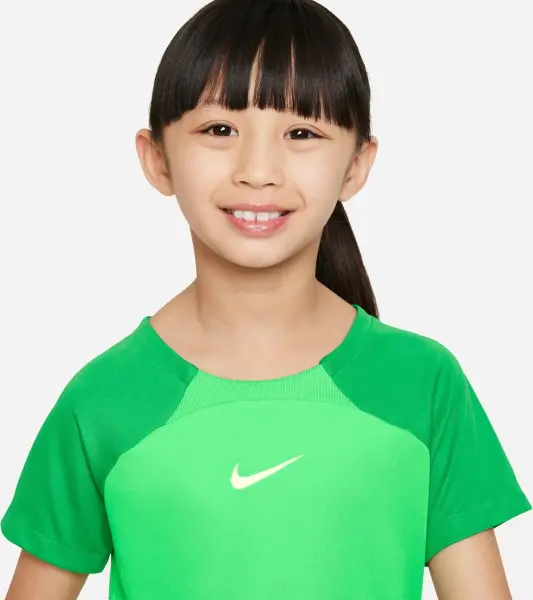 Комплект футбольной формы детский Nike DRI-FIT ACADEMY PRO зелено-черный DH9484-329