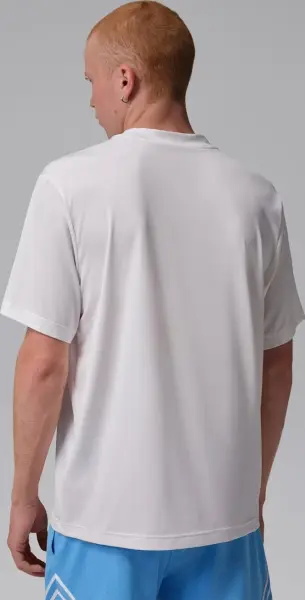 Футболка Nike JORDAN SPORT ESSENTIALS DRI-FIT белая IF0882-100