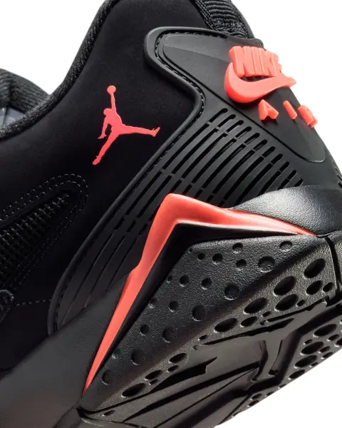 Кросівки Nike AIR JORDAN MVP 92 чорно-коралові HQ3950-003
