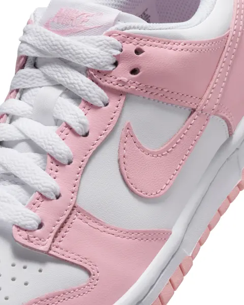 Кроссовки подростковые Nike DUNK LOW (GS) розово-белые FB9109-125